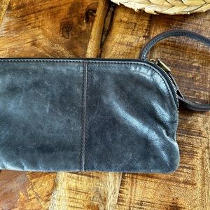 COPY - Hobo Ring zip Wristlet clutch blue leather